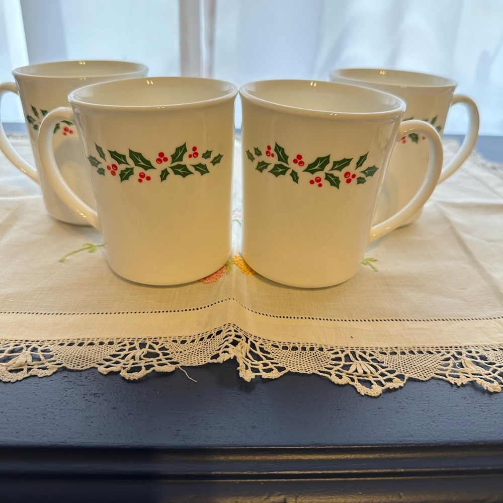 4 Vintage Corningware Holly Berry Christmas Mugs